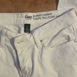 Skinny leg corduroy jeggings